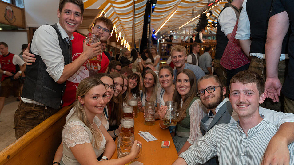 Die Partybilder vom Samstag, 12. August 2023, aus dem Festzelt Nothaft. Die Partybilder vom Samstag, 12. August 2023, aus dem Festzelt Nothaft.