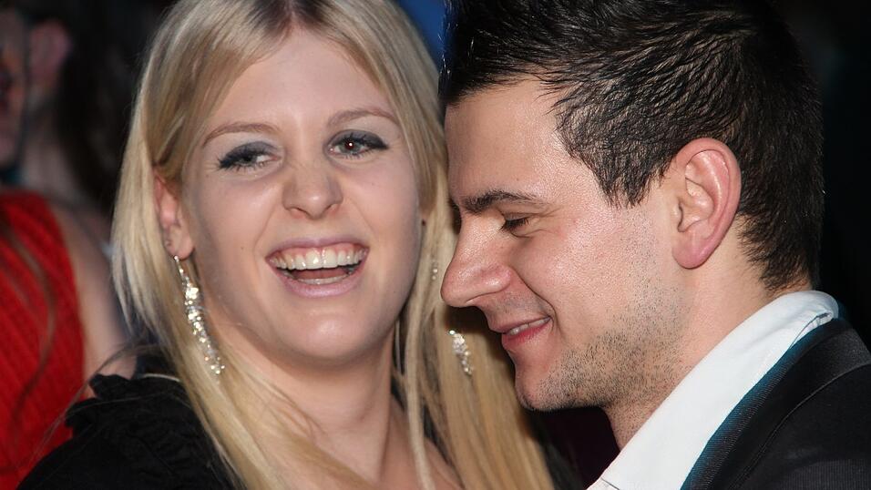 Die Bilder vom Abschlussball der Tanzschule Seidel in der Fraunhofer-Halle am 28. November. Die Bilder vom Abschlussball der Tanzschule Seidel in der Fraunhofer-Halle am 28. November.