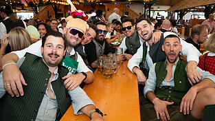 Die Partybilder vom Samstag, 15. August, aus dem Festzelt Nothaft. Die Partybilder vom Samstag, 15. August, aus dem Festzelt Nothaft.