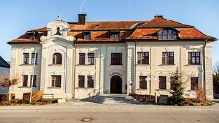 Wer erobert den B&uuml;rgermeisterstuhl in Viechtach?