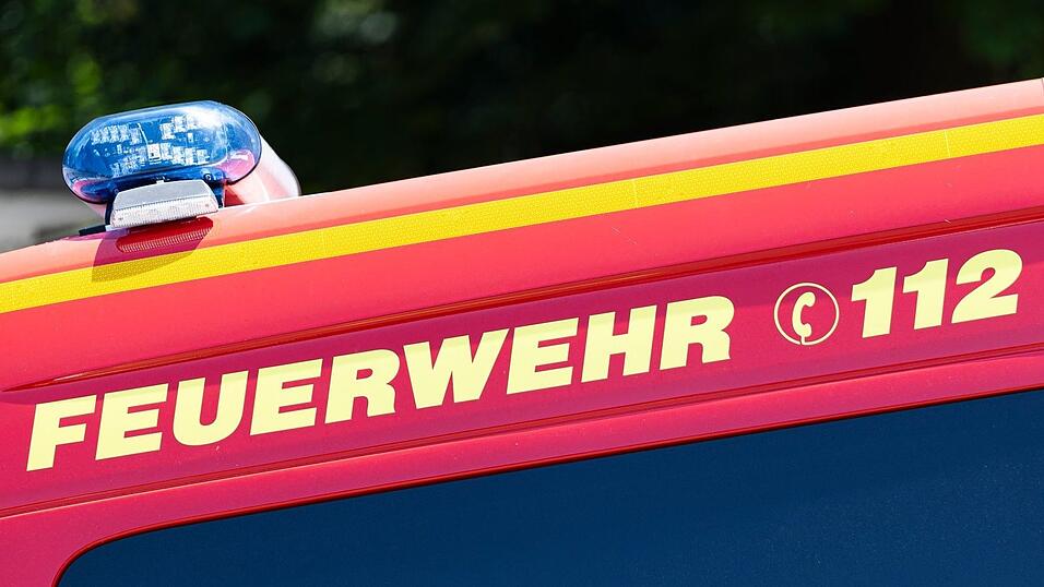 Der Brand am Kranzbergkogel dauert an. (Symbolbild) Der Brand am Kranzbergkogel dauert an. (Symbolbild)
