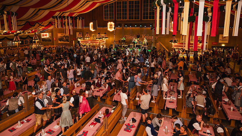 Die Partybilder vom Sonntag, 18. August, aus dem Festzelt Kr&ouml;nner.