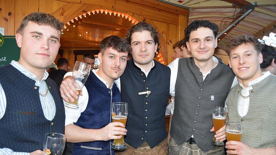 Viele Landshuter feierten am Freitag auf der Dult.&nbsp;