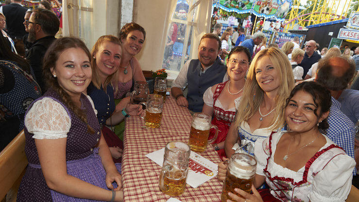 Die Partybilder vom Freitag, 12. August 2022, aus dem Festzelt Lechner.