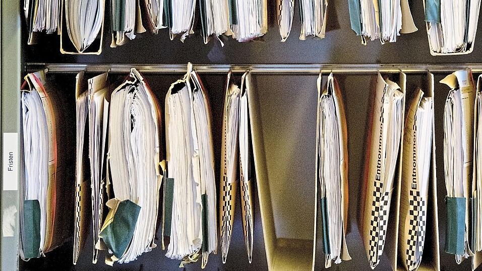Wer wissen will, was Behörden tun, kann sich auf das Informationsfreiheitsgesetz berufen. Das soll nun eingeschränkt werden. Wer wissen will, was Behörden tun, kann sich auf das Informationsfreiheitsgesetz berufen. Das soll nun eingeschränkt werden.