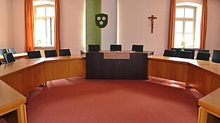 17 Frauen und 50 Männer bewerben sich am 8. März um die 20 Mandate im Marktrat von Au in der Hallertau. Auch für Bürgermeister Hans Sailer wird ein Nachfolger gesucht. 17 Frauen und 50 Männer bewerben sich am 8. März um die 20 Mandate im Marktrat von Au in der Hallertau. Auch für Bürgermeister Hans Sailer wird ein Nachfolger gesucht.