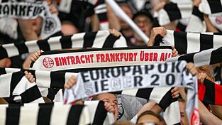 Frankfurter Fans sollen in Neapel nicht ins Stadion kommen.