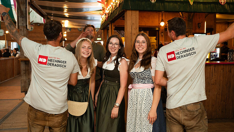 Die Partybilder vom Mittwoch, 12. August, aus dem Festzelt Weckmann. Die Partybilder vom Mittwoch, 12. August, aus dem Festzelt Weckmann.