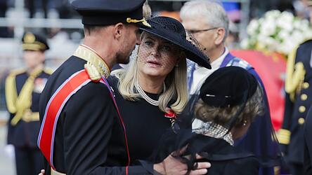 Norwegens K&ouml;nigin Mette-Marit befindet sich nach ihrer Lungentransplantation in der Reha-Phase. (Archivbild)