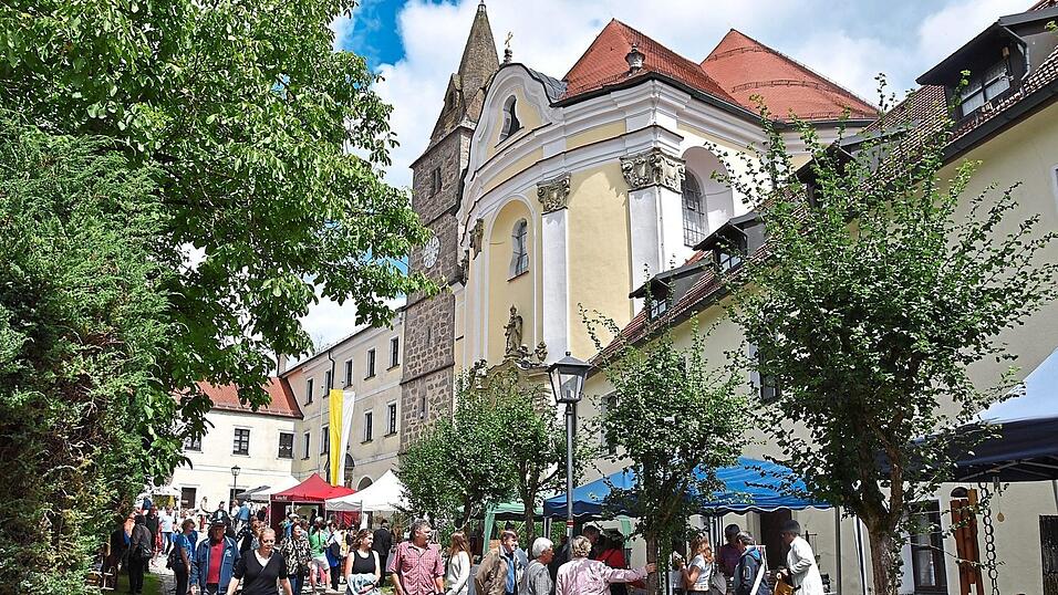 Viele Besucher kamen zum Frauenzeller Klostermarkt.