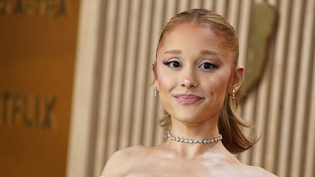 Ariana Grande schafft es mit ihrem neuen Album &laquo;petal&raquo; auf Platz 1. (Archivbild)