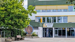 An der Mittelschule Reisbach wird im nächsten Schuljahr ein Projekttag über Gewaltprävention stattfinden. An der Mittelschule Reisbach wird im nächsten Schuljahr ein Projekttag über Gewaltprävention stattfinden.