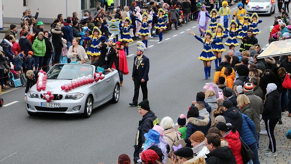 Die schönsten Bilder von den Faschingsumzügen in Bogen aus den vergangenen Jahren Die schönsten Bilder von den Faschingsumzügen in Bogen aus den vergangenen Jahren