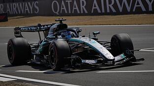 WM-Spitzenreiter George Russell f&uuml;hrt auch in China das Feld an.