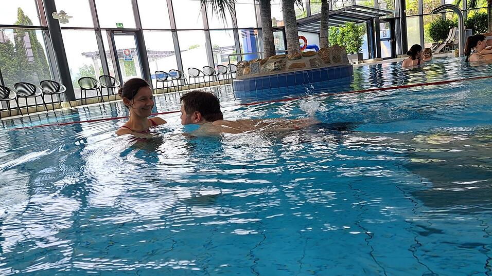 Der Teufel steckt beim Schwimmen im Detail. Vor allem Brustschwimmen gehört zu den komplexesten Bewegungsformen im Wasser. Der Teufel steckt beim Schwimmen im Detail. Vor allem Brustschwimmen gehört zu den komplexesten Bewegungsformen im Wasser.