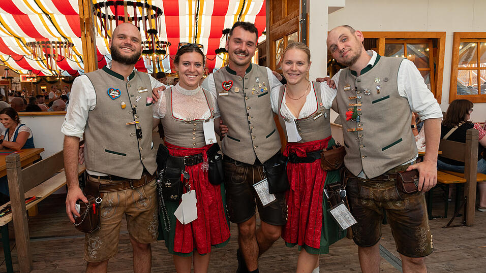 Die Partybilder vom Sonntag, 11. August 2024, aus dem Festzelt Kr&ouml;nner.