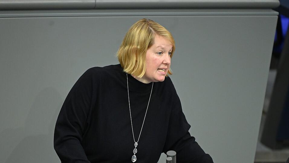 Esdar verteidigt die SPD-Pläne zur Erbschaftssteuer - sieht zugleich aber auch die Ansätze aus CDU und CSU skeptisch. (Archivbild) Esdar verteidigt die SPD-Pläne zur Erbschaftssteuer - sieht zugleich aber auch die Ansätze aus CDU und CSU skeptisch. (Archivbild)