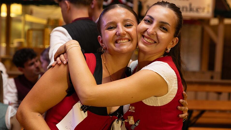 Die Partybilder vom Samstag, 8. August, aus dem Festzelt Greindl. Die Partybilder vom Samstag, 8. August, aus dem Festzelt Greindl.