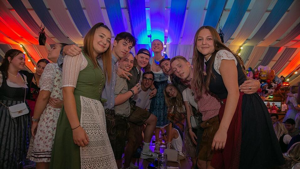 Die Partybilder von Dienstag, 16. August 2022, aus dem Festzelt Wenisch.
