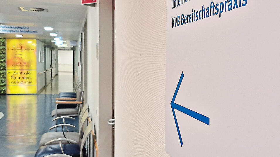 Der Weg im Achdorfer Krankenhaus ist ausgeschildert.