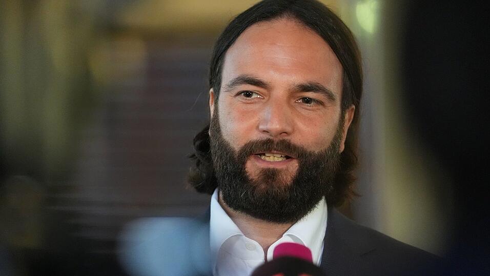 Blocks Verteidiger Ingo Bott hatte mit der Vorsitzenden Richterin wieder einen Schlagabtausch.