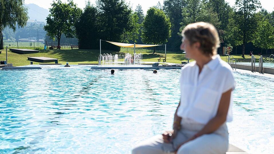 Ihren Schreibstil beschreibt Pawlik als «Swim of Consciousness». Ihren Schreibstil beschreibt Pawlik als «Swim of Consciousness».