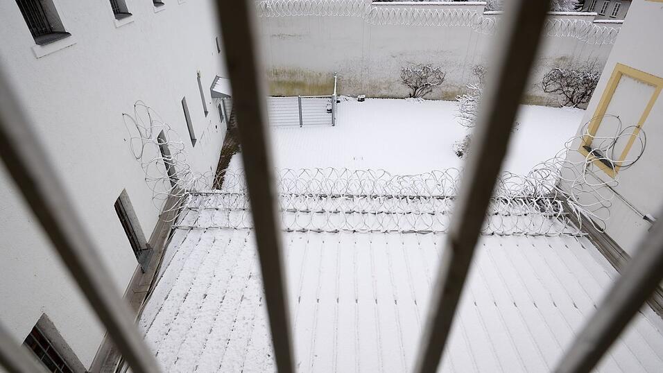 Manchen Zellen haben Blick auf die Altstadt.