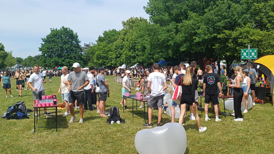 Das Campusfest verwandelte das Gel&auml;nde der OTH und der Uni Regensburg in eine Party-Area.
