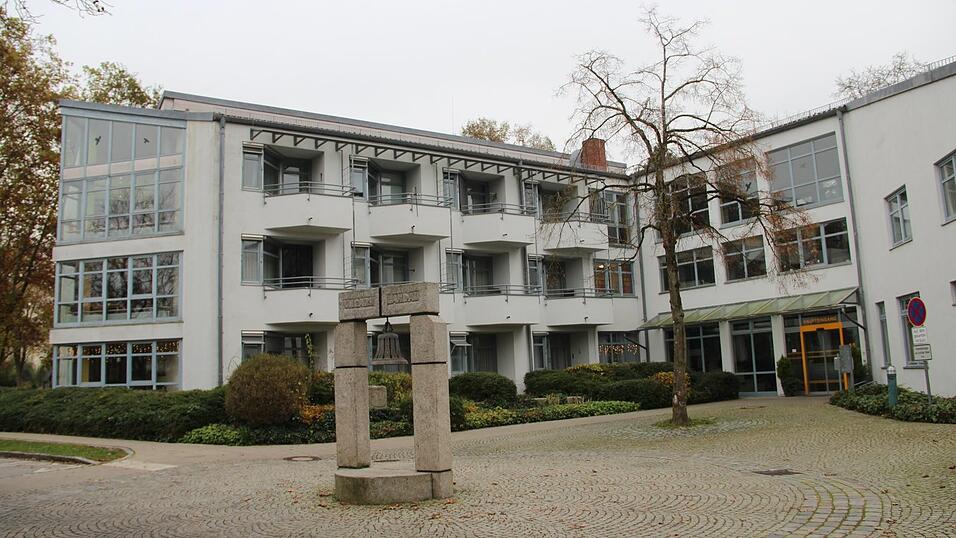 Der Betrieb des Heiliggeist-B&uuml;rgerspitals sei sichergestellt, teilte die Stadt mit.