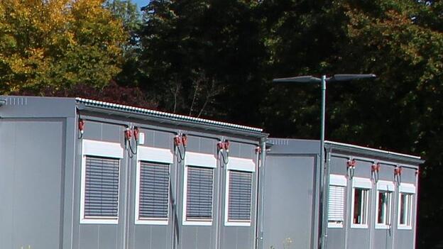 Container-Anlagen bieten wenig Schutz vor Hitze. Container-Anlagen bieten wenig Schutz vor Hitze.