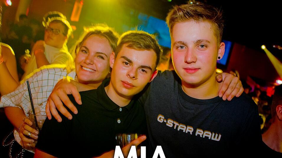 Beste Stimmung auf der Oberstufenparty im Mia Nightclub in Cham. Beste Stimmung auf der Oberstufenparty im Mia Nightclub in Cham.