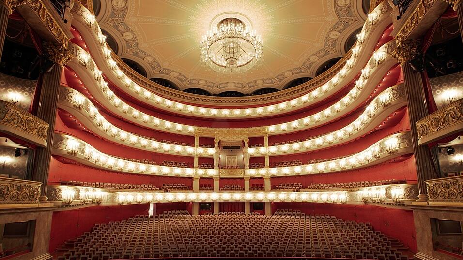 So wird es vorerst in der Staatsoper in M&uuml;nchen aussehen. Manche Auff&uuml;hrungen sollen aber stattfinden und per Livestream &uuml;bertragen werden.