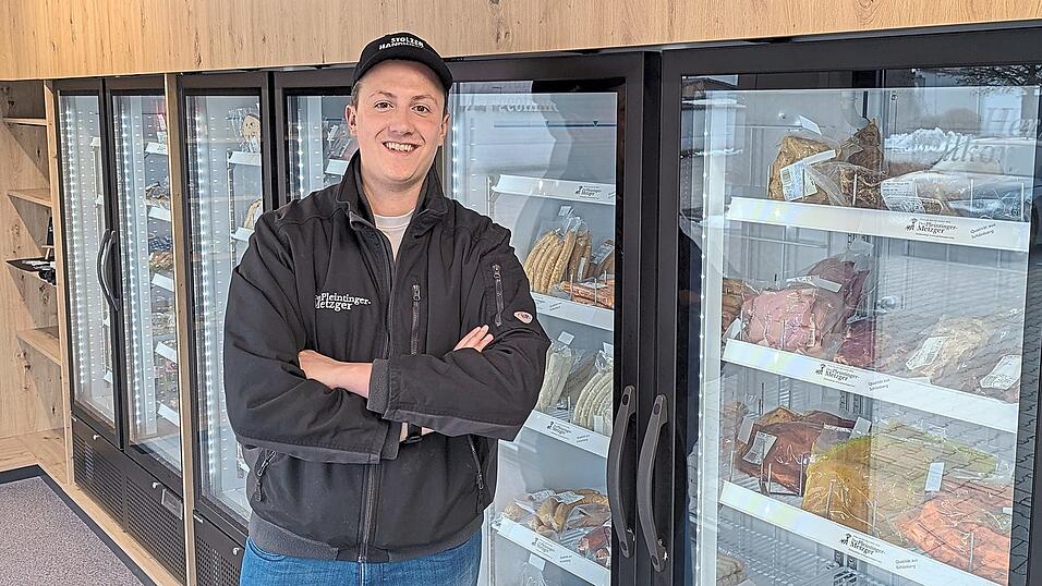Gute erste Halbzeit der Testphase: Zufrieden ist der Schönberger Metzgermeister Simon Pleintinger mit der Nachfrage in seinem 'Smart Store'. Gute erste Halbzeit der Testphase: Zufrieden ist der Schönberger Metzgermeister Simon Pleintinger mit der Nachfrage in seinem 'Smart Store'.