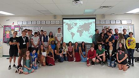 Die Austauschsch&uuml;ler aus Landau hielten f&uuml;r ihre amerikanischen Partner viele Pr&auml;sentationen.
