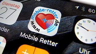 &bdquo;Schnelle Hilfe &uuml;ber App: Die mobilen Retter werden per Smartphone alarmiert.