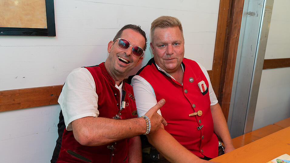 Die Partybilder vom Sonntag, 20. August 2023, aus dem Festzelt Greindl. Die Partybilder vom Sonntag, 20. August 2023, aus dem Festzelt Greindl.