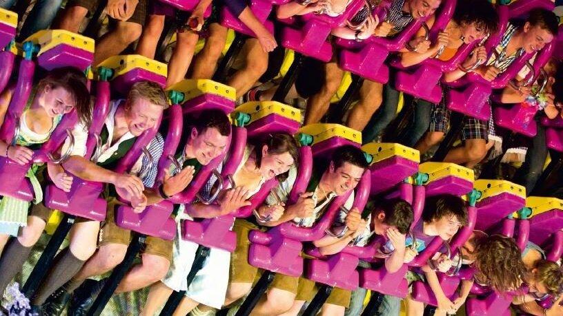 Top Spin hat sich auf dem Gäubodenvolksfest zum Kultfahrgeschäft entwickelt. Top Spin hat sich auf dem Gäubodenvolksfest zum Kultfahrgeschäft entwickelt.