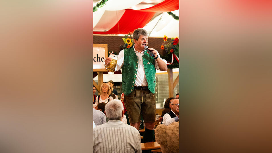 Die Partybilder vom Montag, 17. August, aus dem Festzelt Greindl. Die Partybilder vom Montag, 17. August, aus dem Festzelt Greindl.
