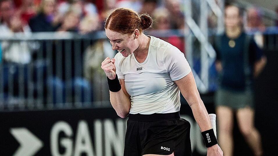 Tennisspielerin Ella Seidel holt für Deutschland im Billie Jean King Cup gegen die Türkei den ersten Sieg. Tennisspielerin Ella Seidel holt für Deutschland im Billie Jean King Cup gegen die Türkei den ersten Sieg.