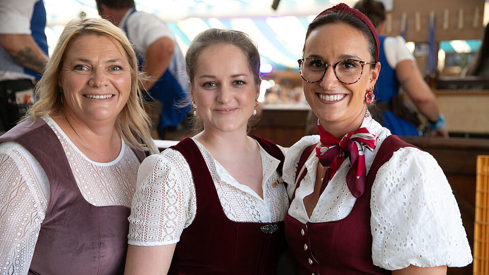 Die Partybilder vom Sonntag, 10. August, aus dem Festzelt Wenisch. Die Partybilder vom Sonntag, 10. August, aus dem Festzelt Wenisch.