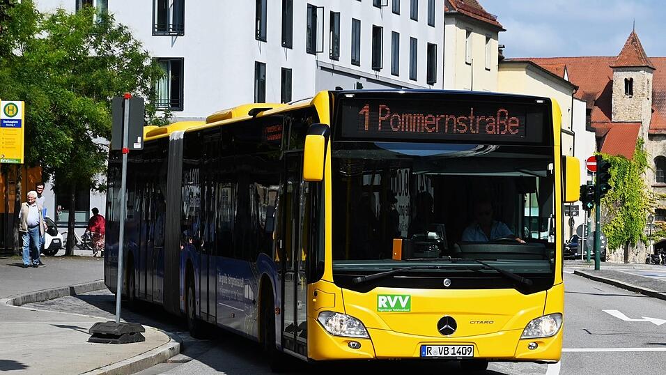 Der Regensburger Busverkehr soll beschleunigt werden - es bleibt die Frage, wie. Der Regensburger Busverkehr soll beschleunigt werden - es bleibt die Frage, wie.