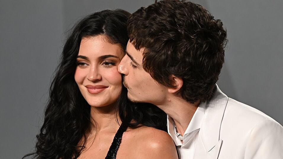 Im Turtelmodus bei der &laquo;Vanity Fair&raquo;-Party: Kylie Jenner (28) und Timoth&eacute;e Chalamet (30).