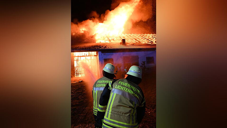 Das Feuer zerstörte den Schweinestall komplett.