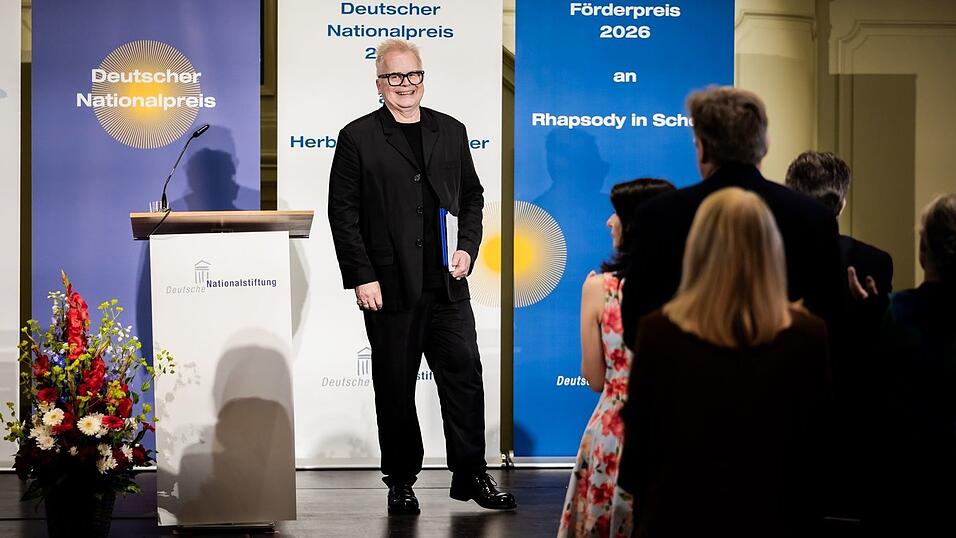 Herbert Grönemeyer bekam Standing Ovations. Herbert Grönemeyer bekam Standing Ovations.