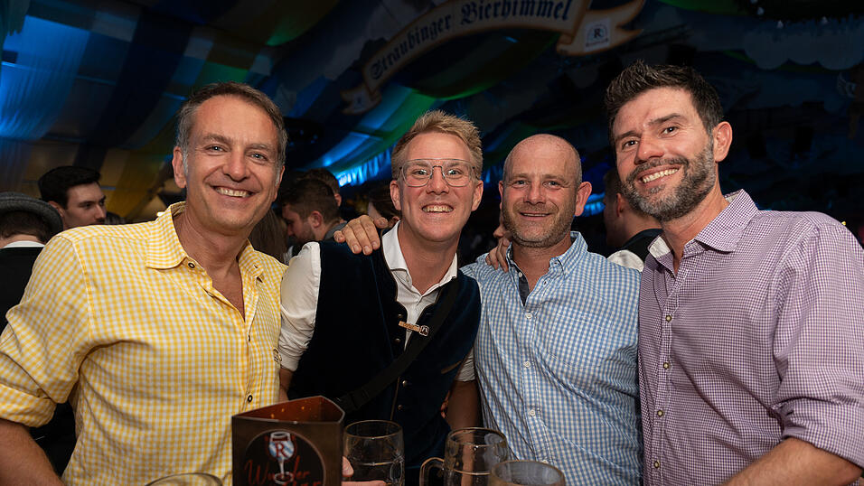 Die Partybilder vom Freitag, 11. August 2023, aus dem Festzelt Reisinger. Die Partybilder vom Freitag, 11. August 2023, aus dem Festzelt Reisinger.