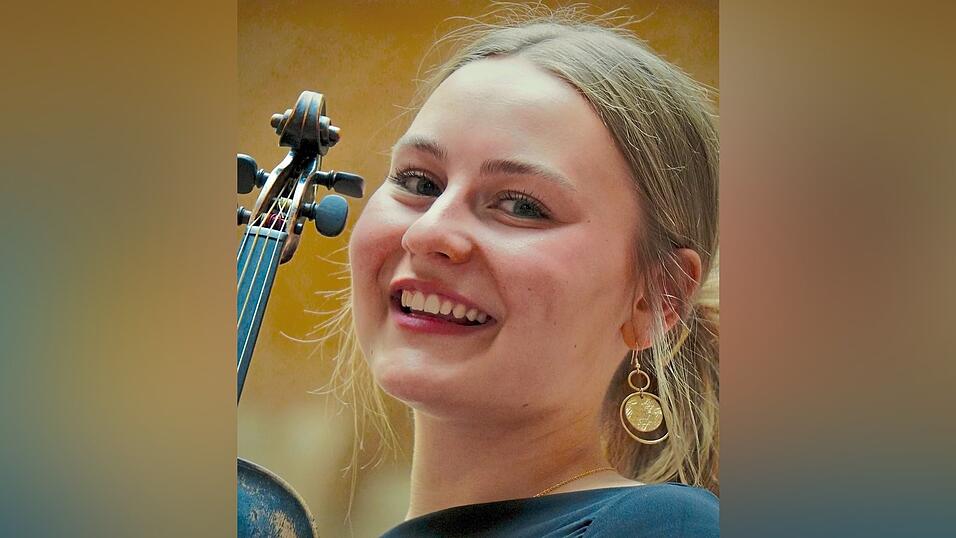 Galatea Flassig wird f&uuml;r ihren au&szlig;ergew&ouml;hnlichen musikalischen Werdegang mit dem Jugendkulturpreis des Landkreises Dingolfing-Landau geehrt.