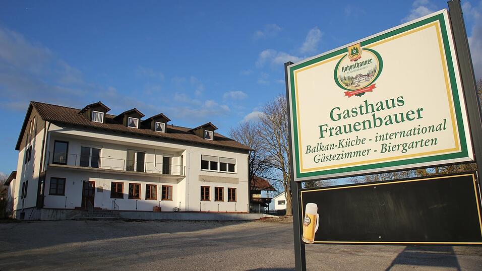 Auch wenn es von außen kaum zu erkennen ist, innen läuft der Umbau des Gasthauses auf vollen Touren. Auch wenn es von außen kaum zu erkennen ist, innen läuft der Umbau des Gasthauses auf vollen Touren.