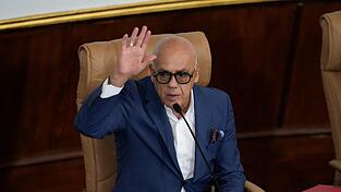 Details zur Freilassung der Häftlinge nannte Parlamentspräsident Jorge Rodríguez nicht. Details zur Freilassung der Häftlinge nannte Parlamentspräsident Jorge Rodríguez nicht.