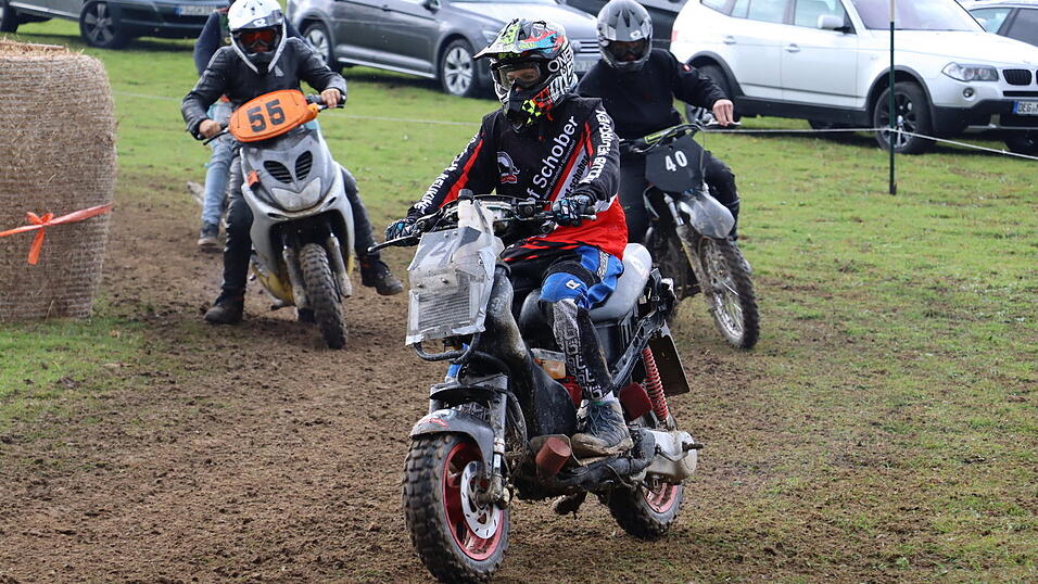 Am Samstag wurde die sechste Auflage des Schwarzacher Mofa-Cross-Rennens ausgetragen.&nbsp;