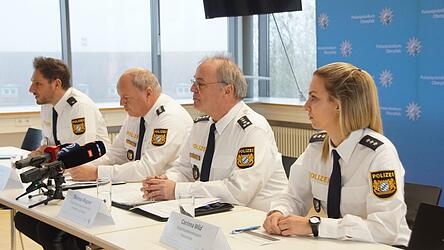 Pressegespr&auml;ch zum Fall Riekofen im Dezember 2025 im Polizeipr&auml;sidium. Die Ermittlungsgruppe besteht aktuell nicht mehr.